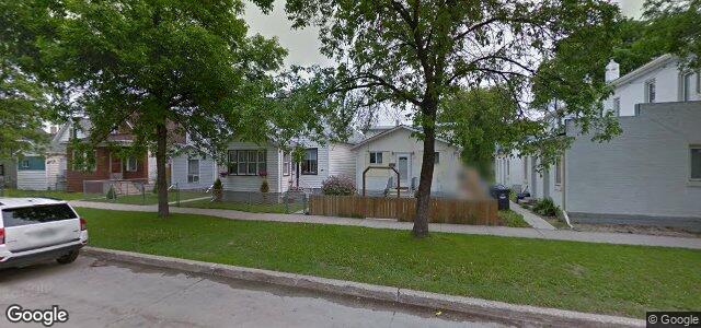 Larawan ng 909 Aberdeen Avenue sa Winnipeg, Manitoba