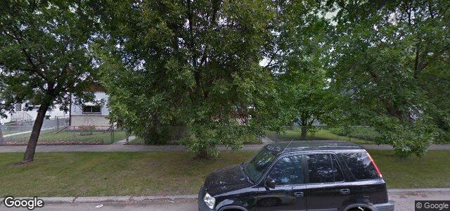 Larawan ng 911 Boyd Avenue sa Winnipeg, Manitoba