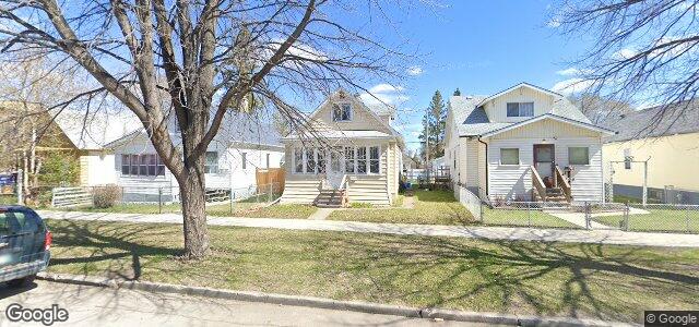 Larawan ng 911 Pritchard Avenue sa Winnipeg, Manitoba