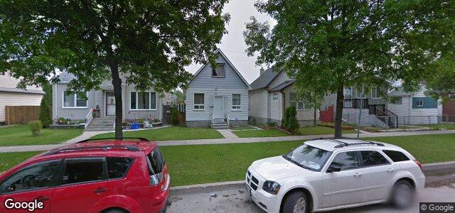 Larawan ng 921 Aberdeen Avenue sa Winnipeg, Manitoba