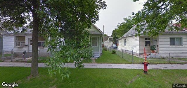 Larawan ng 924 Aberdeen Avenue sa Winnipeg, Manitoba