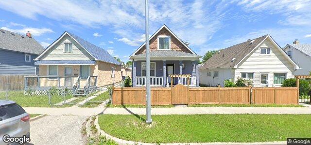 Larawan ng 933 Burrows Avenue sa Winnipeg, Manitoba