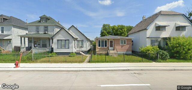 Larawan ng 935 Selkirk Avenue sa Winnipeg, Manitoba