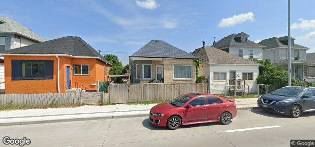 Larawan ng 943 Selkirk Avenue sa Winnipeg, Manitoba