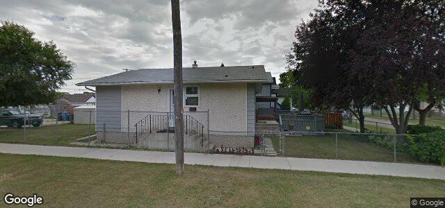 Larawan ng 949 Manitoba Avenue sa Winnipeg, Manitoba