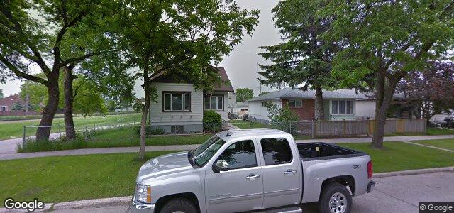 Photo of 971 Manitoba Avenue in Winnipeg, Manitoba