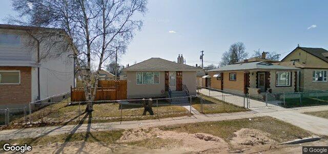Larawan ng 996 Burrows Avenue sa Winnipeg, Manitoba