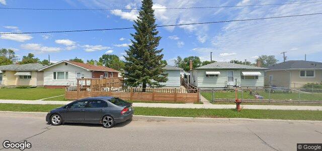 Larawan ng 1449 Selkirk Avenue sa Winnipeg, Manitoba