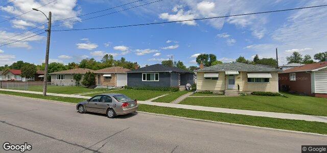 Larawan ng 1461 Selkirk Avenue sa Winnipeg, Manitoba