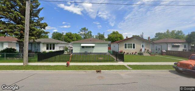Larawan ng 1481 Selkirk Avenue sa Winnipeg, Manitoba