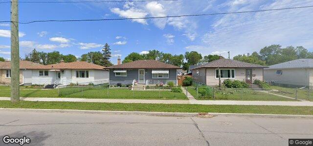 Larawan ng 1541 Selkirk Avenue sa Winnipeg, Manitoba