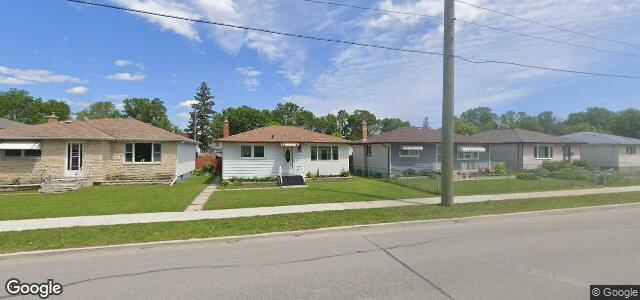 Larawan ng 1545 Selkirk Avenue sa Winnipeg, Manitoba