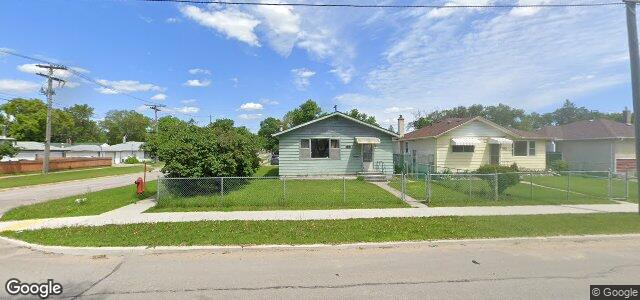 Larawan ng 1581 Selkirk Avenue sa Winnipeg, Manitoba