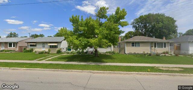 Photo of 1623 Selkirk Avenue in Winnipeg, Manitoba