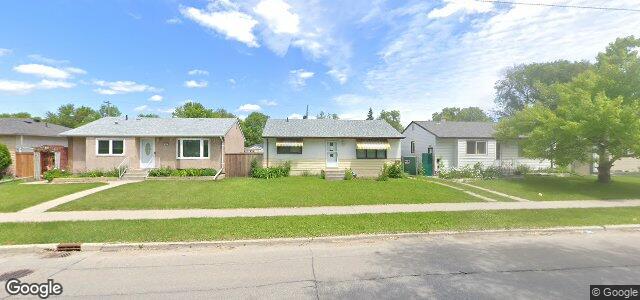 Photo of 1627 Selkirk Avenue in Winnipeg, Manitoba