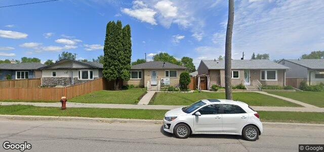 Larawan ng 1635 Selkirk Avenue sa Winnipeg, Manitoba