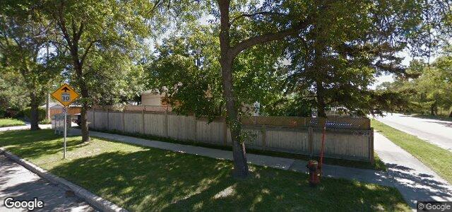 Larawan ng 1657 Selkirk Avenue sa Winnipeg, Manitoba