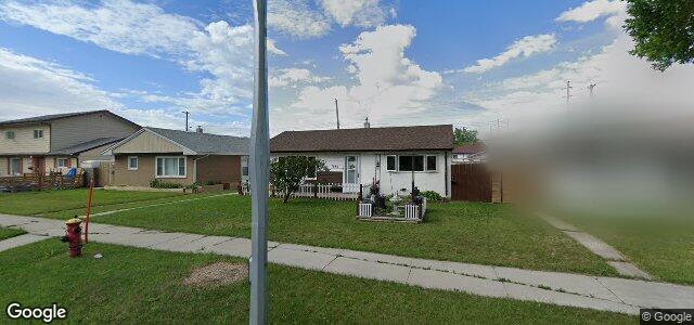 Larawan ng 1682 Pritchard Avenue sa Winnipeg, Manitoba