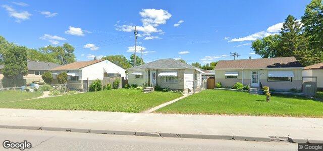Larawan ng 695 Keewatin Street sa Winnipeg, Manitoba