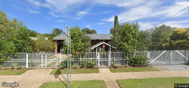 Larawan ng 76 Railway Street sa Winnipeg, Manitoba