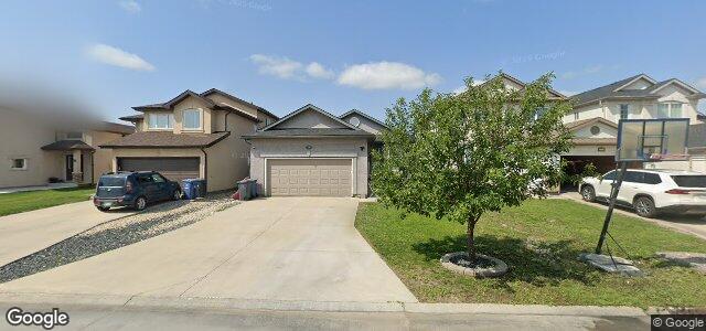 Larawan ng 10 Romance Lane sa Winnipeg, Manitoba