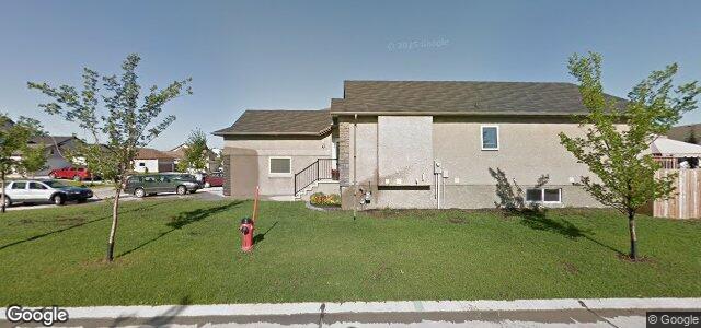 Photo of 100 Remi Claeys Crescent in Winnipeg, Manitoba