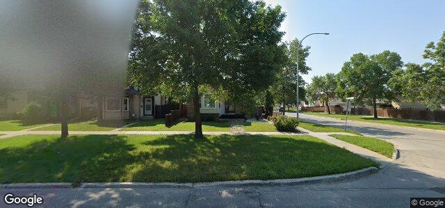 Larawan ng 1000 Kildare Avenue E sa Winnipeg, Manitoba