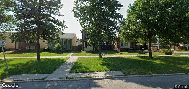 Larawan ng 1004 Kildare Avenue E sa Winnipeg, Manitoba