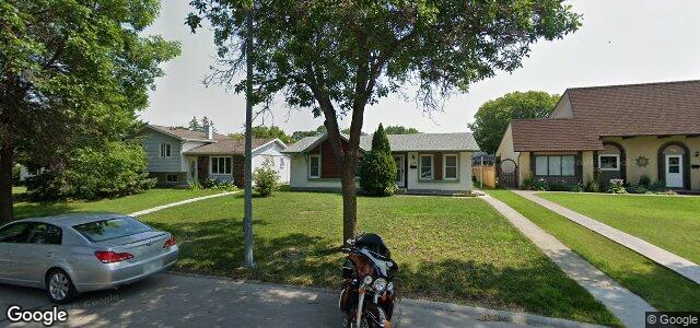 Larawan ng 102 Bridgecrest Drive sa Winnipeg, Manitoba