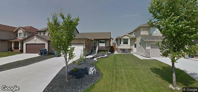 Larawan ng 104 Remi Claeys Crescent sa Winnipeg, Manitoba