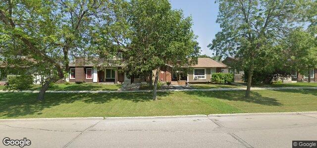 Larawan ng 1057 Kildare Avenue E sa Winnipeg, Manitoba