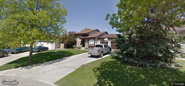 Larawan ng 11 Crittenden Corner sa Winnipeg, Manitoba