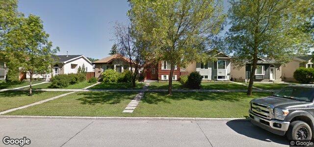 Larawan ng 1103 Kildare Avenue E sa Winnipeg, Manitoba