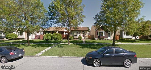 Larawan ng 1123 Kildare Avenue E sa Winnipeg, Manitoba