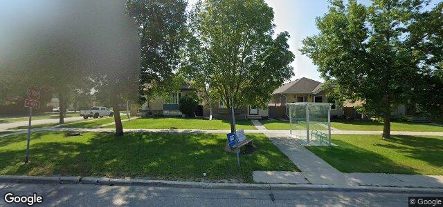 Larawan ng 1140 Kildare Avenue E sa Winnipeg, Manitoba