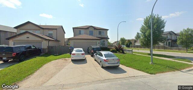 Larawan ng 116 Chadwick Crescent sa Winnipeg, Manitoba