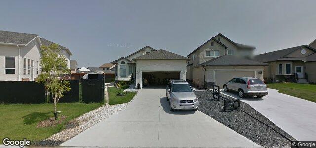 Photo of 120 Hiley Bay in Winnipeg, Manitoba