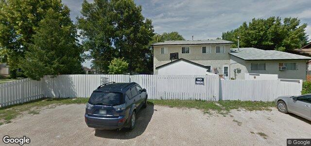 Larawan ng 121 Gables Court sa Winnipeg, Manitoba