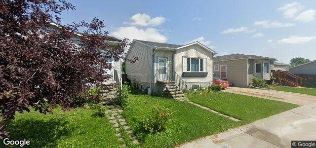 Larawan ng 1225 Kildare Avenue E sa Winnipeg, Manitoba