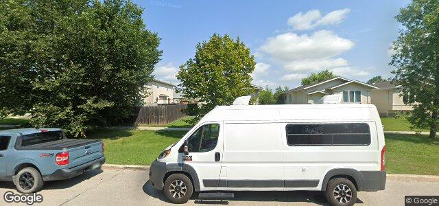 Larawan ng 1269 Kildare Avenue E sa Winnipeg, Manitoba