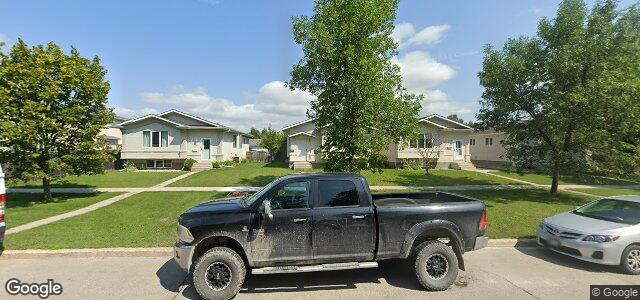 Larawan ng 1273 Kildare Avenue E sa Winnipeg, Manitoba