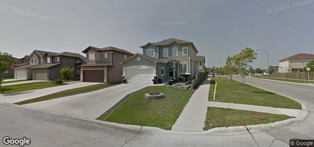 Larawan ng 131 Chadwick Crescent sa Winnipeg, Manitoba