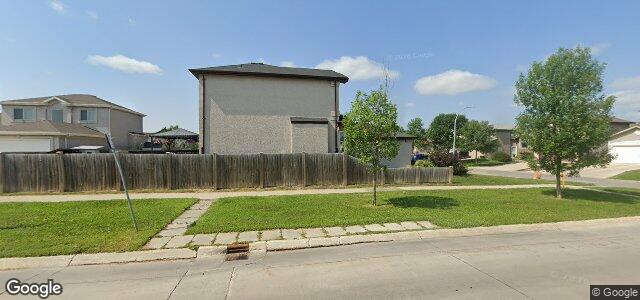 Larawan ng 132 Chadwick Crescent sa Winnipeg, Manitoba