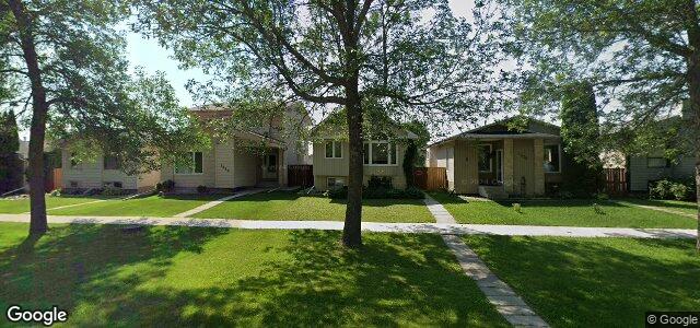 Photo of 1324 Kildare Avenue E in Winnipeg, Manitoba