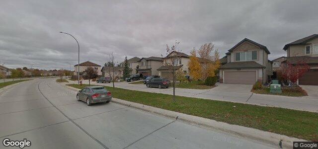 Larawan ng 135 Ravenhurst Street sa Winnipeg, Manitoba