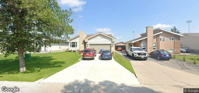 Larawan ng 15 Corliss Crescent sa Winnipeg, Manitoba