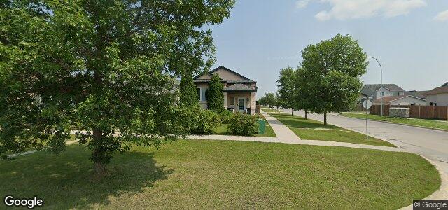 Larawan ng 152 Redonda Street sa Winnipeg, Manitoba