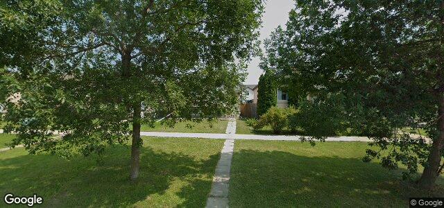 Larawan ng 156 Redonda Street sa Winnipeg, Manitoba