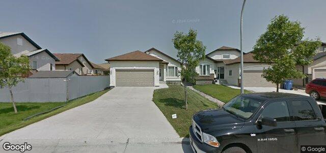 Photo of 180 Chadwick Crescent in Winnipeg, Manitoba