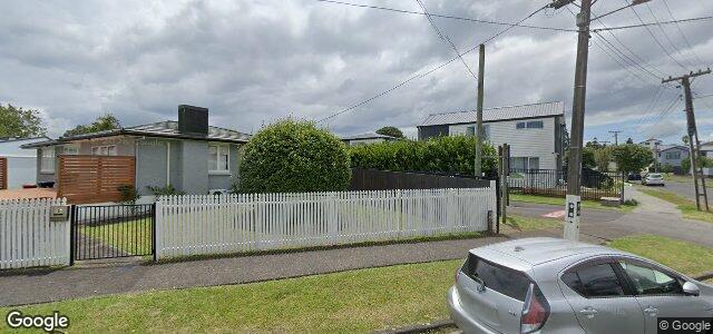 Photo of 2 Chaucer Place in Winnipeg, Manitoba